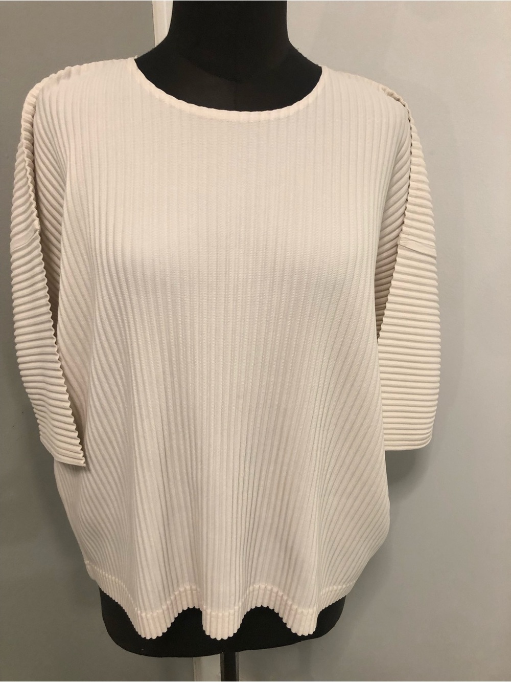 Issey Miyake Homme Plissé Off-White Pleated Top (brand new)